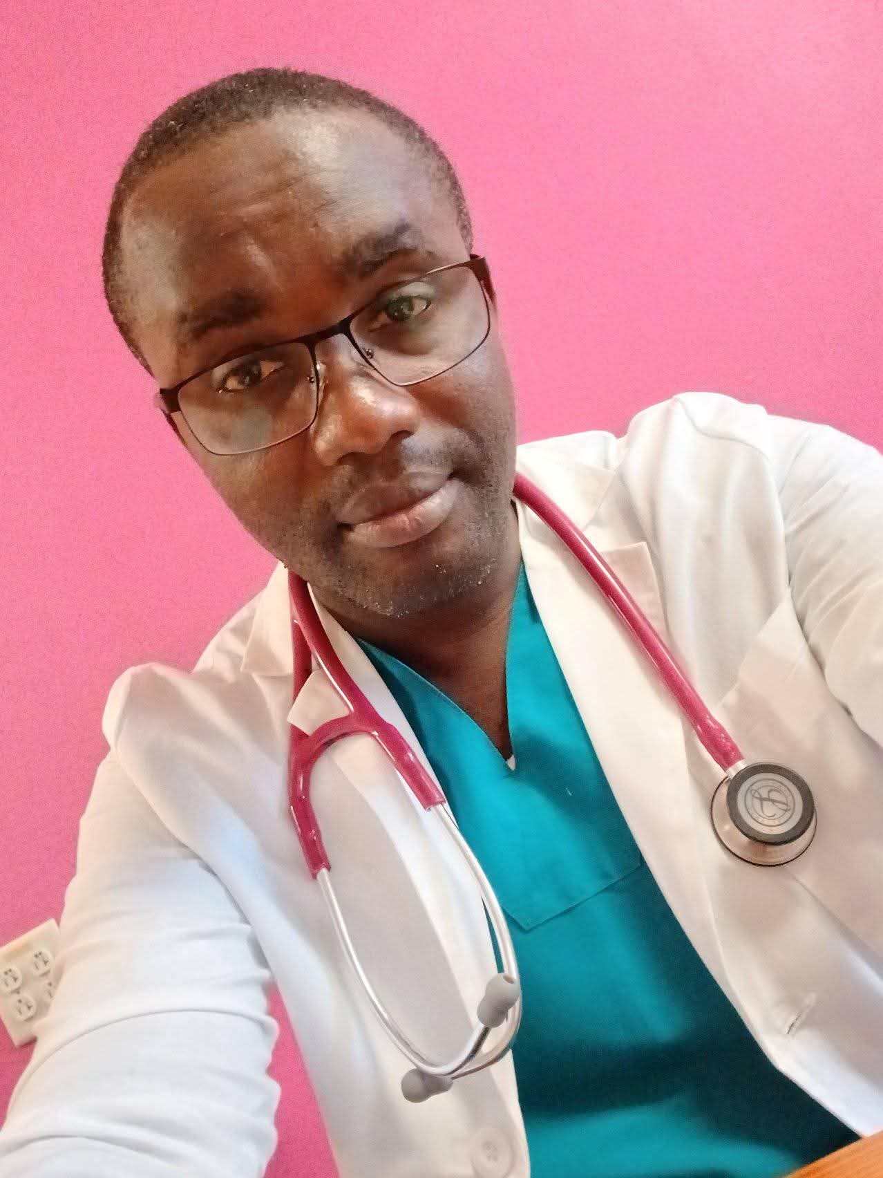 Dr ULYSSE Roilinto